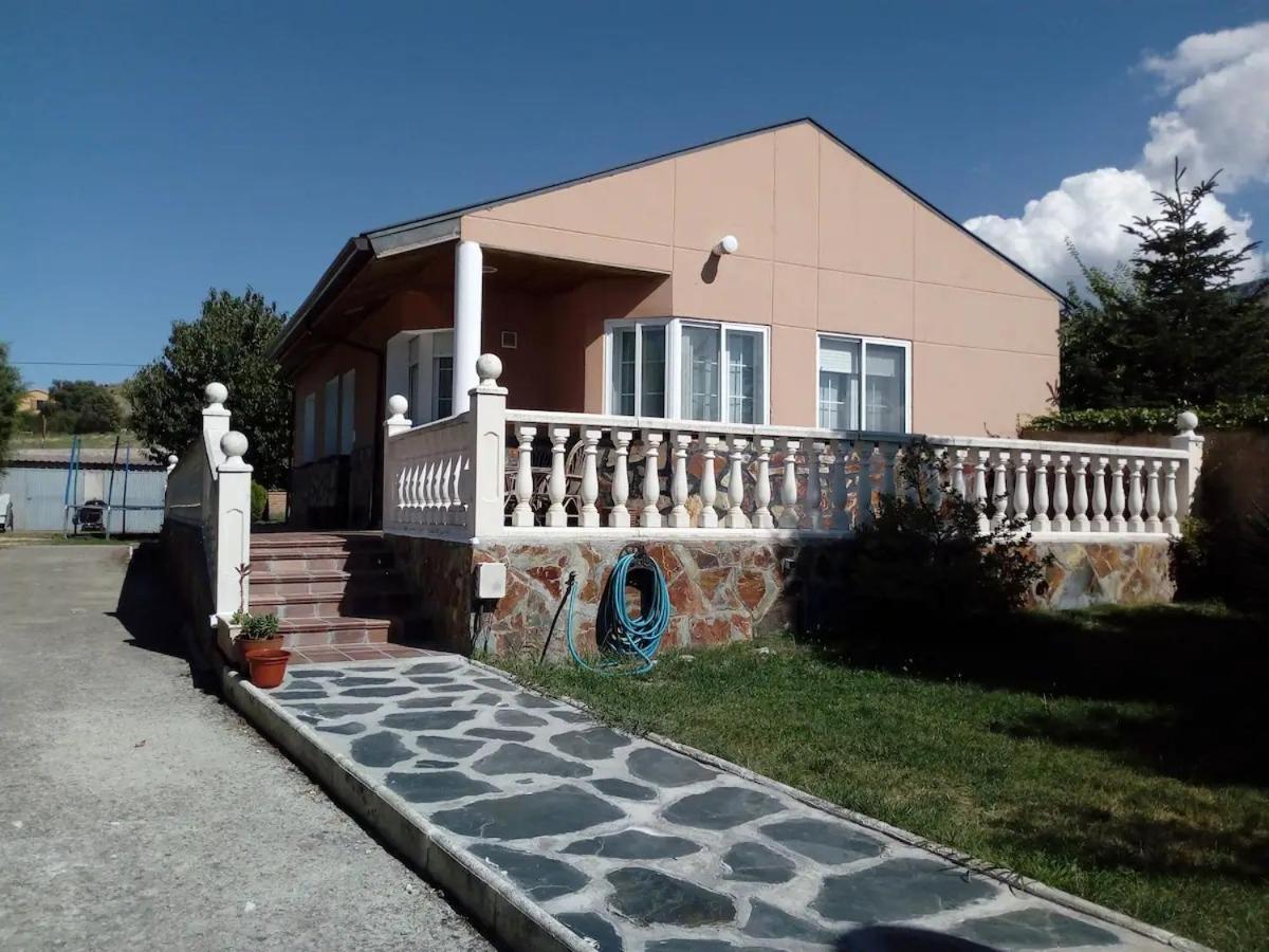 Acogedor Chalet En Otero De Herreros!!! Segovia Esterno foto